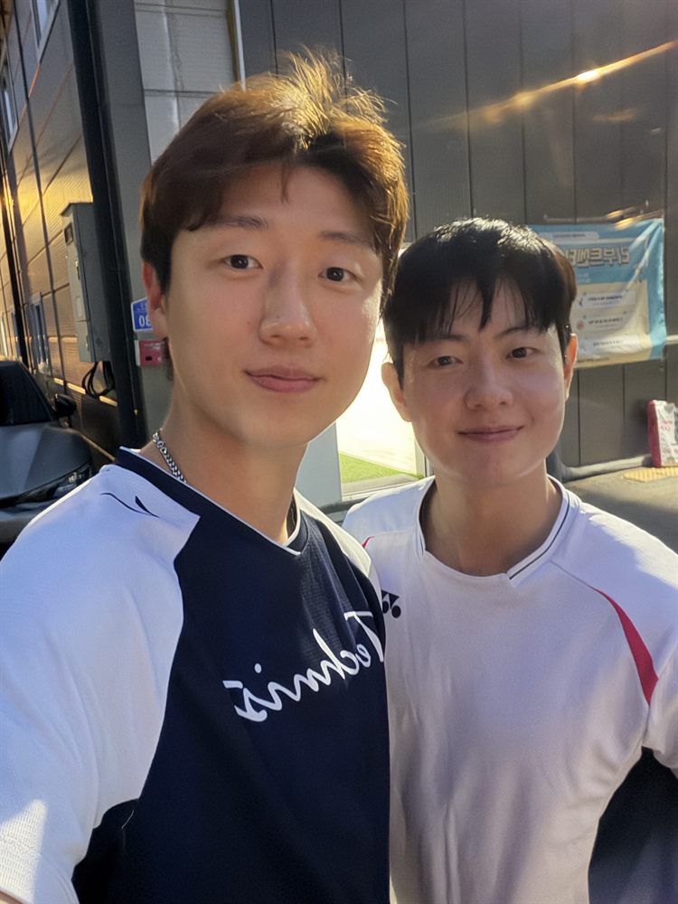 요넥스 이경근 선수